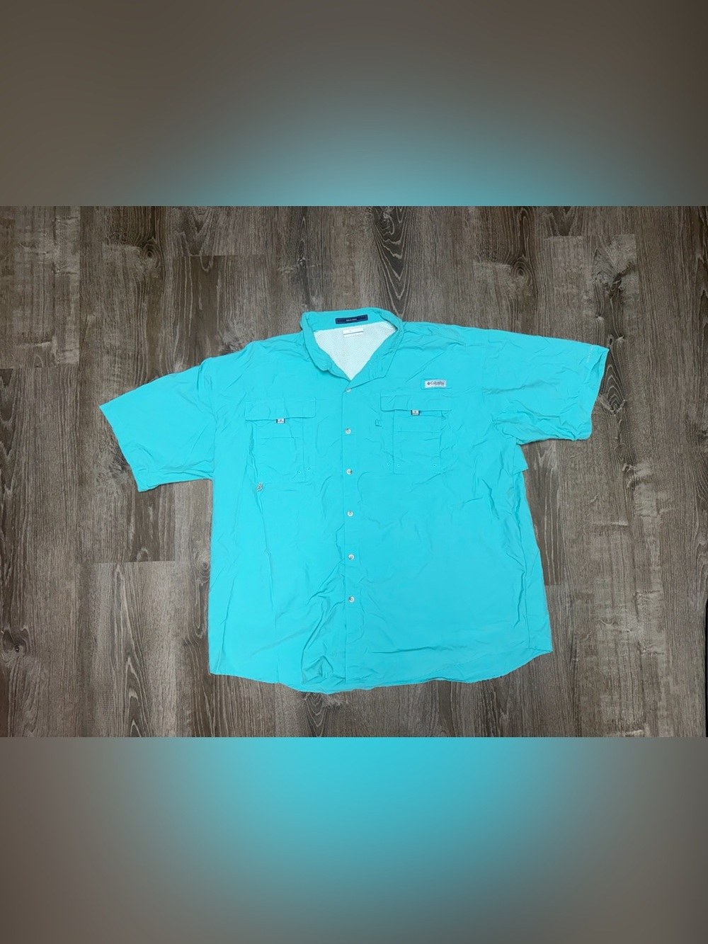 Columbia Men's Short-Sleeve Aqua Button-Down Outdoor Shirt